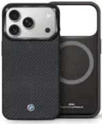 BMW 17 Pro Backcover hoesje - MagSafe - Matte Carbon Fiber - Metal Propeller Logo - Zwart