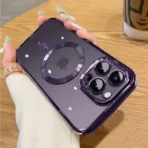Apple iPhone 15 Pro Max met Camerabescherming Magsafe Donker Paars Hoesje